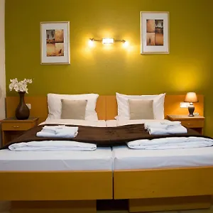 https://garni-hotel-rodelheimer-hof.frankfurtammainhotels.com